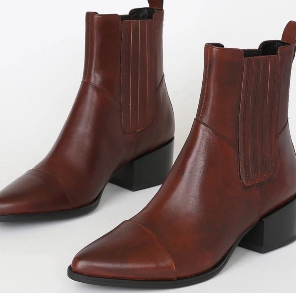 Vagabond Brown Leather Pointed-Toe Chelsea Ankle Boots